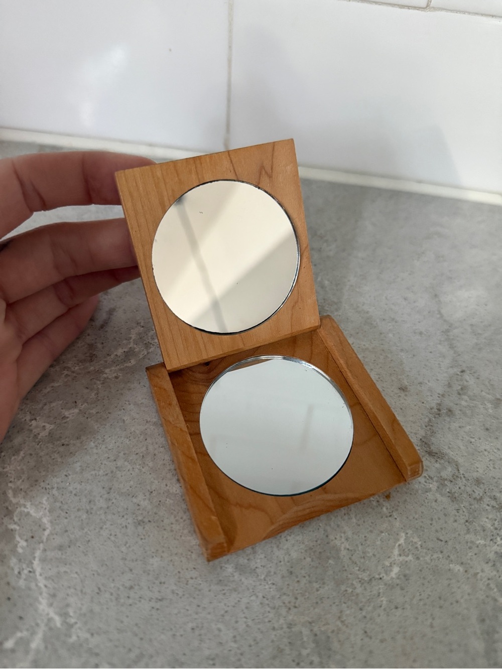 Vintage the body shop Natural Wood Double Round Mirror Wall Accent - Cream